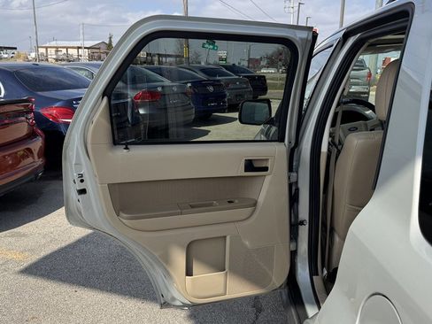 Used 2009 Ford Escape XLT image 21