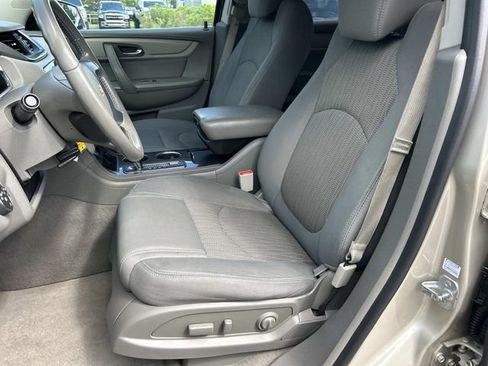 Used 2014 Chevrolet Traverse LT FWD image 32