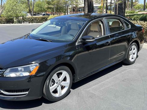 Used 2014 Volkswagen Passat 1.8T SE FWD image 24