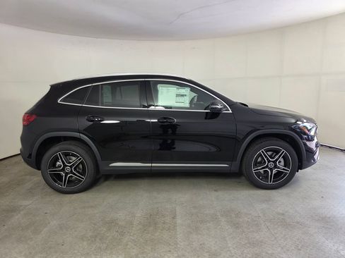 New 2026 Mercedes-Benz GLA 250 image 3