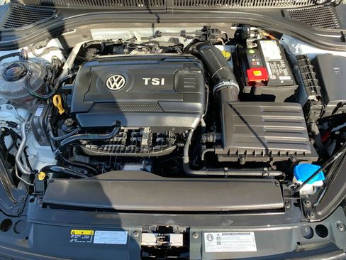Used 2019 Volkswagen Jetta GLI image 26