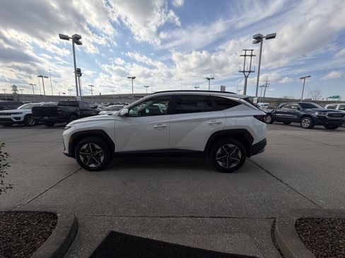 New 2026 Hyundai Tucson SEL image 17