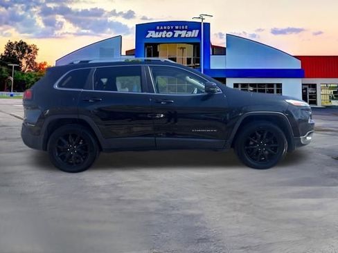 Used 2014 Jeep Cherokee Limited w/ Technology Group image 9