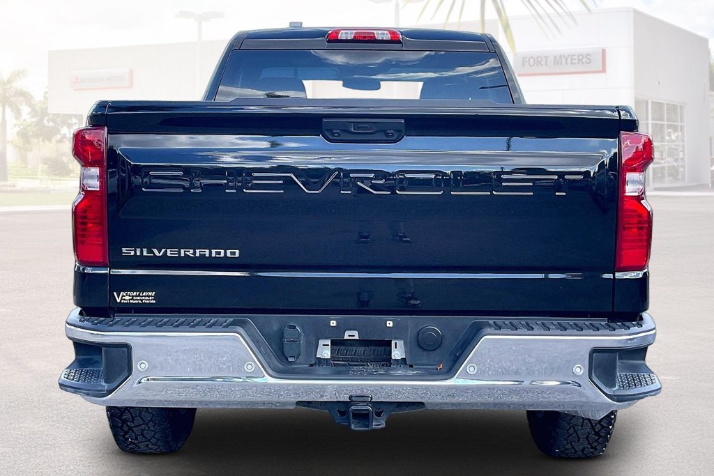 Used 2025 Chevrolet Silverado 1500 W/T w/ WT Safety Package AWD/4WD image 13