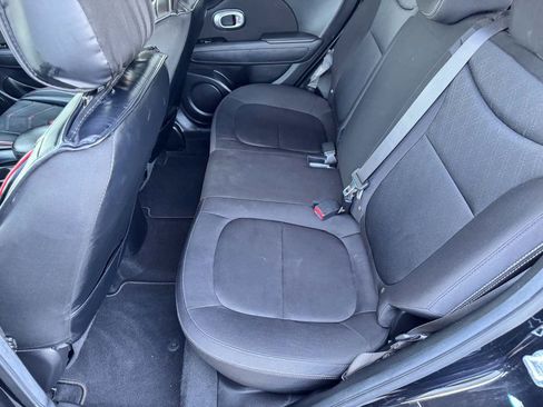 Used 2019 Kia Soul FWD image 26
