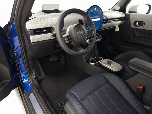 Used 2025 MINI Cooper S FWD image 9