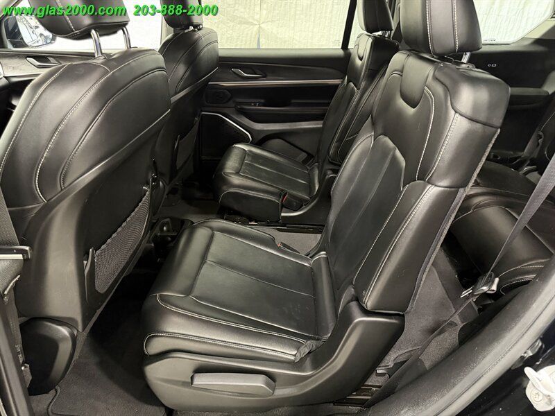 Used 2021 Jeep Grand Cherokee L Limited AWD/4WD image 9