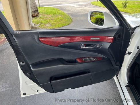 Used 2010 Lexus LS 460 RWD image 57