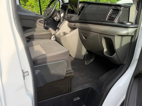 Used 2022 Ford Transit 350 XLT RWD image 8