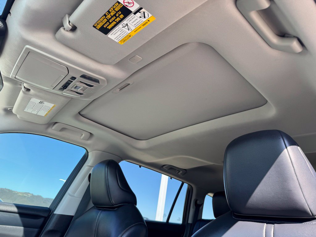 Used 2022 Toyota Highlander XLE FWD image 18