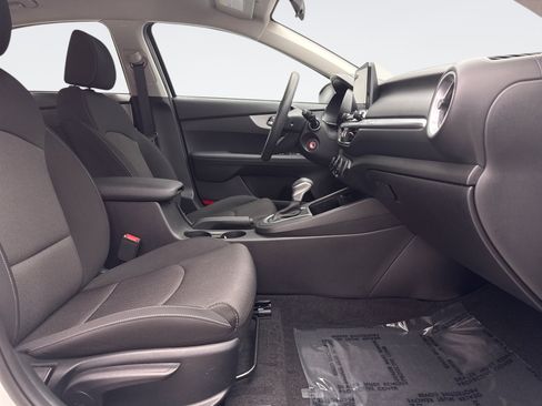 Used 2023 Kia Forte LXS FWD image 16
