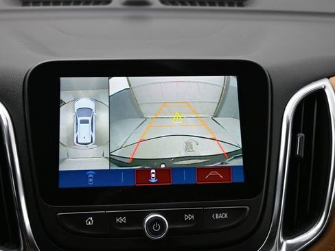 Used 2018 Chevrolet Equinox Premier FWD image 20