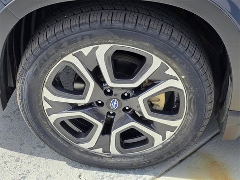 Used 2024 Subaru Ascent Limited w/ Technology Package image 42