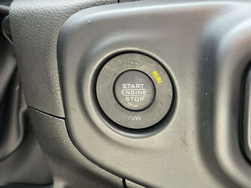 Used 2022 Jeep Wrangler Unlimited Sahara w/ Cold Weather Group image 21