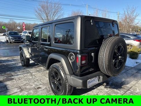 Used 2022 Jeep Wrangler Unlimited Sport image 5