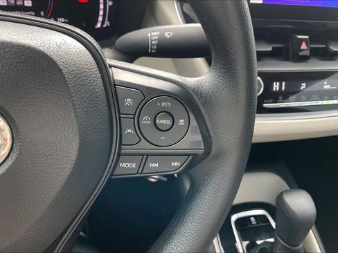 Used 2026 Toyota Corolla LE image 24