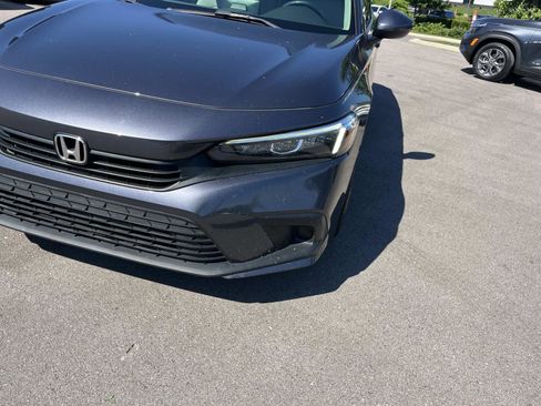 Used 2022 Honda Civic EX image 9
