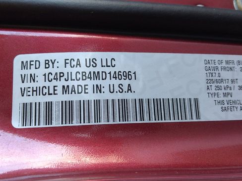 Used 2021 Jeep Cherokee Latitude FWD image 33