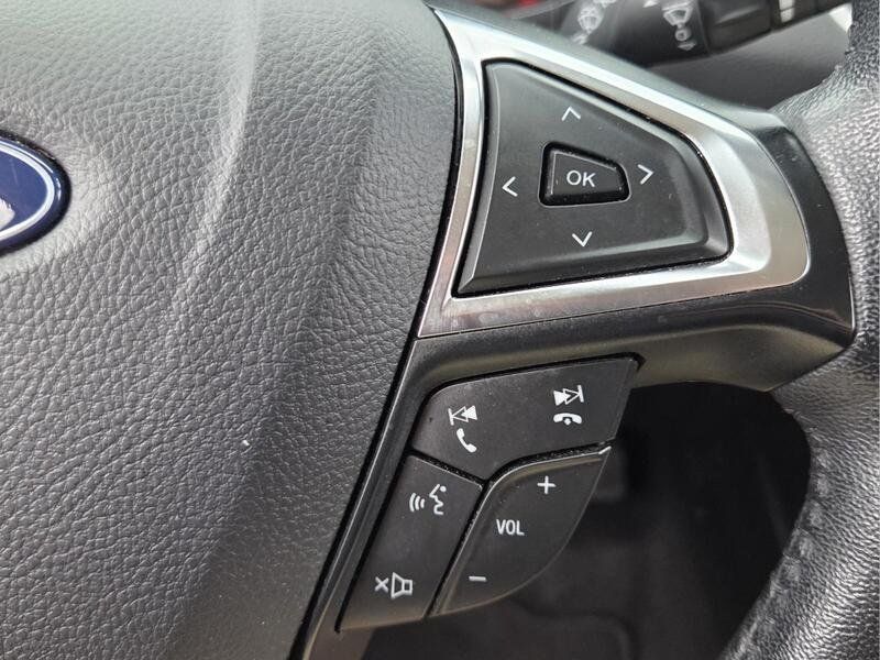 Used 2024 Ford Edge SEL AWD/4WD image 31