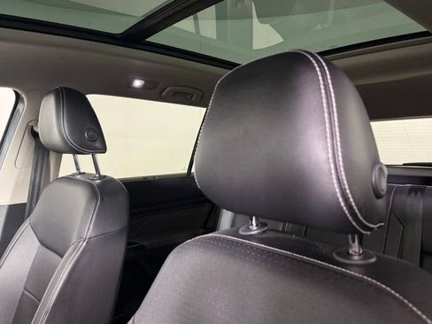 Used 2021 Volkswagen Atlas SEL image 13