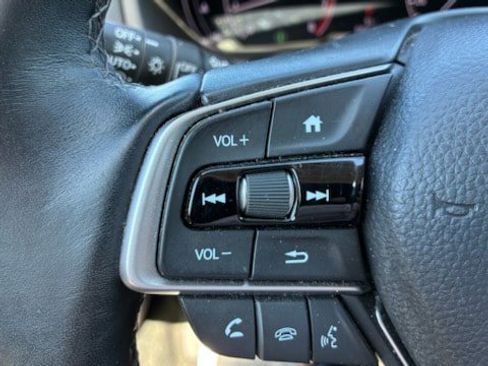 Used 2021 Honda Accord EX-L image 19