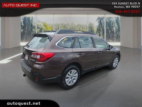 Used 2019 Subaru Outback 2.5i AWD/4WD image 5
