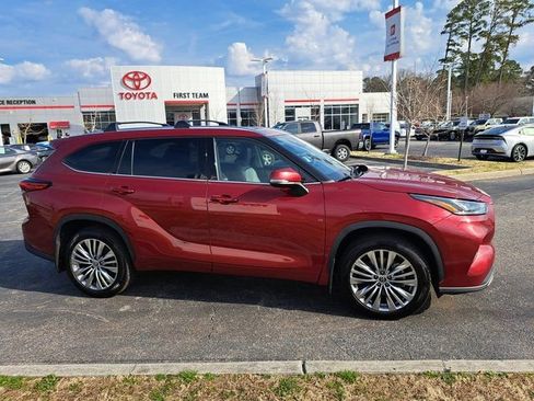 Certified 2021 Toyota Highlander Platinum image 6