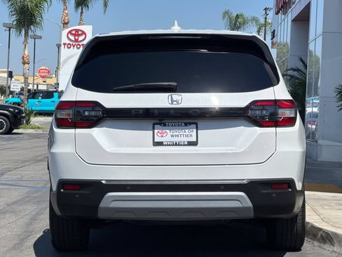 Used 2024 Honda Pilot EX-L image 6