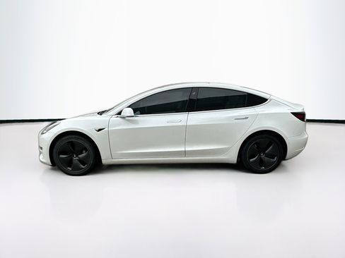 Used 2020 Tesla Model 3 Standard Range Plus image 4