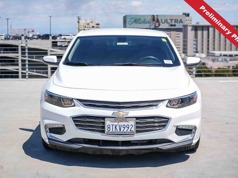 Used 2016 Chevrolet Malibu LT FWD image 2
