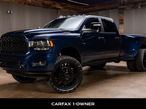 Used 2024 RAM 3500 Big Horn w/ Night Edition image 5