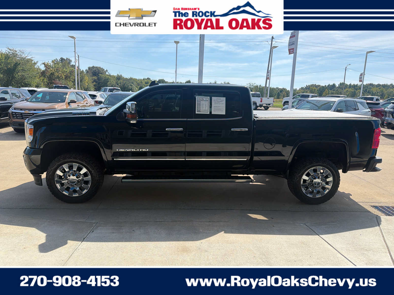 Used 2018 GMC Sierra 2500 Denali w/ Duramax Plus Package AWD/4WD image 2