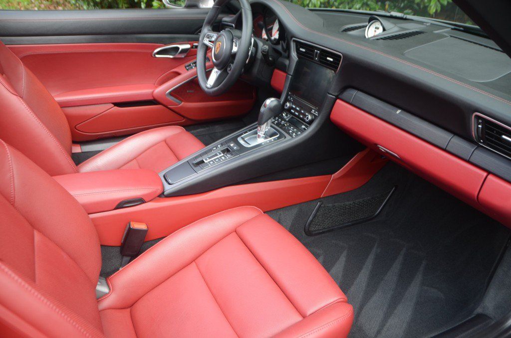 Used 2019 Porsche 911 Targa 4 GTS AWD/4WD image 4