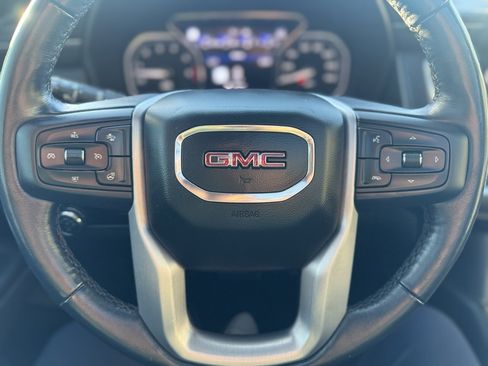 Used 2021 GMC Yukon SLT w/ SLT Premium Package image 13