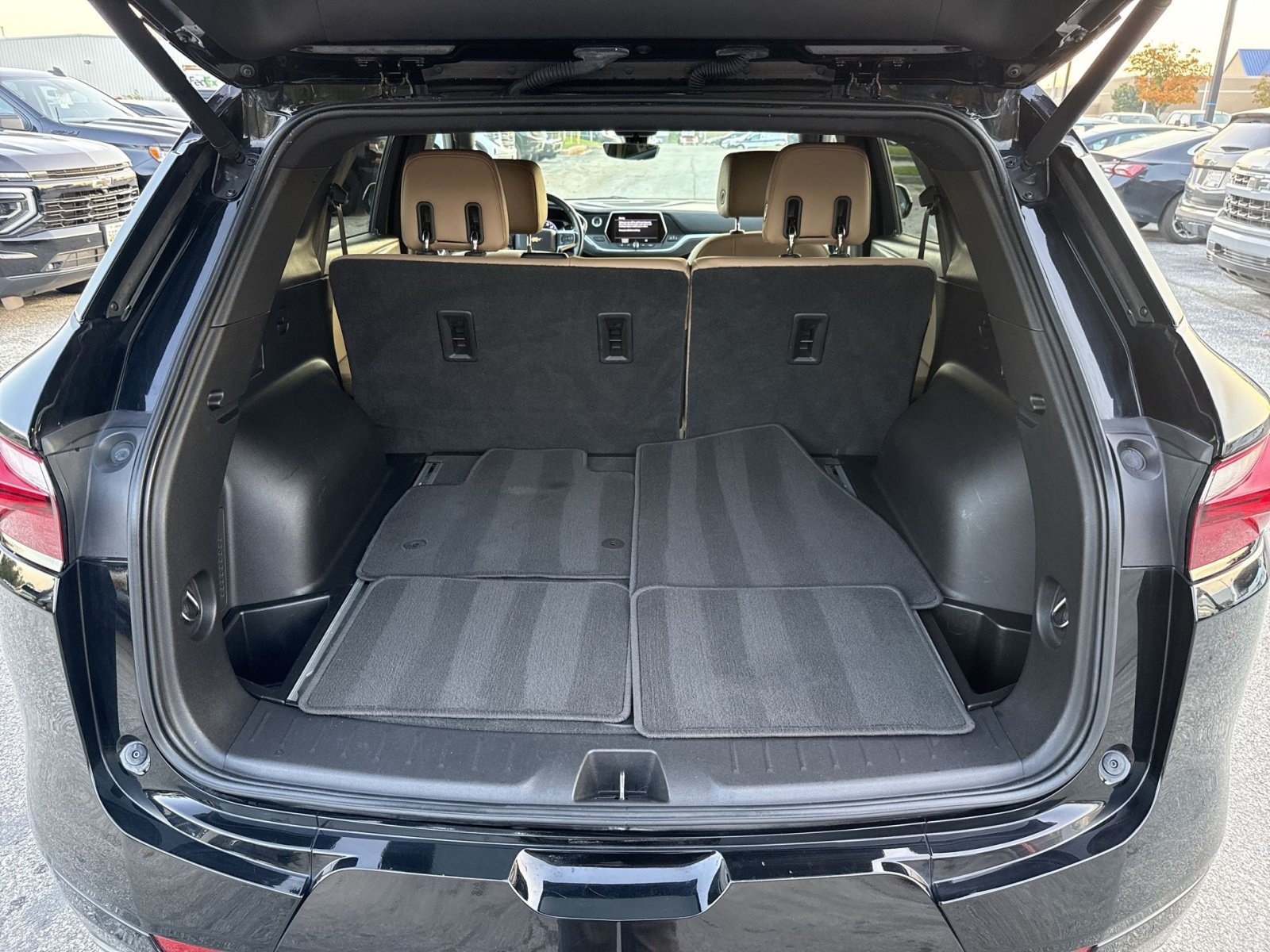 Used 2019 Chevrolet Blazer Premier w/ Driver Confidence II Package AWD/4WD image 26