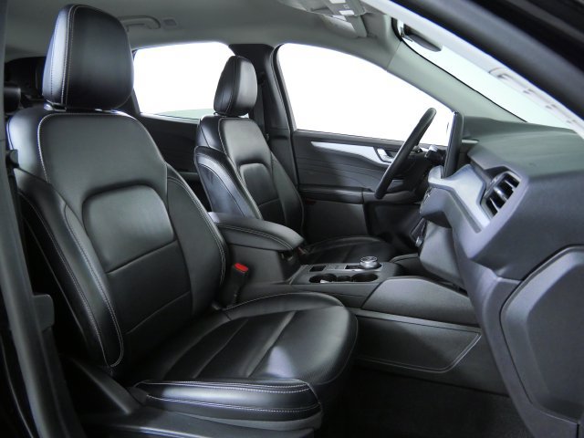 Certified 2024 Ford Escape Platinum AWD/4WD image 13