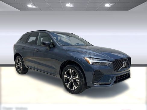 Used 2026 Volvo XC60 B5 Core image 7