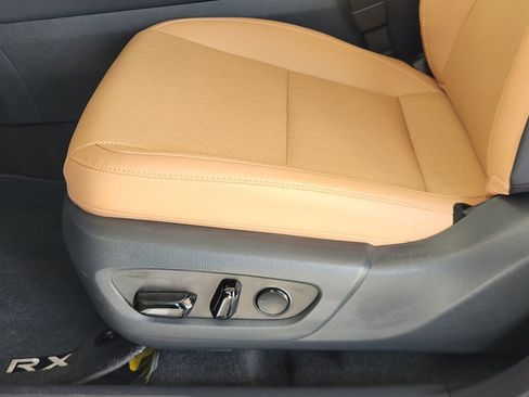 Certified 2025 Lexus RX 350 Premium w/ Accessory Package (Z1) FWD image 23