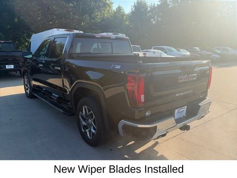 Used 2024 GMC Sierra 1500 SLT w/ SLT Premium Plus Package AWD/4WD image 9