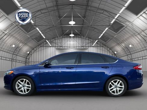 Used 2015 Ford Fusion SE image 3