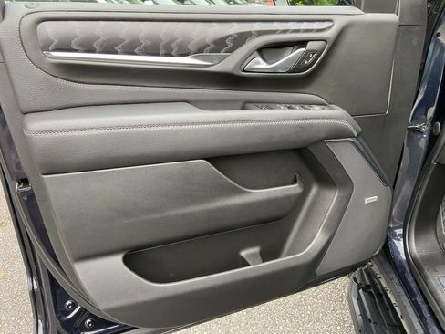 Used 2023 GMC Yukon XL Denali w/ Advanced Technology Package AWD/4WD image 15