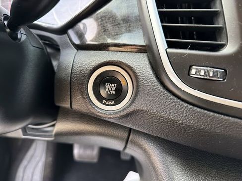Used 2015 Chrysler 200 C FWD image 25