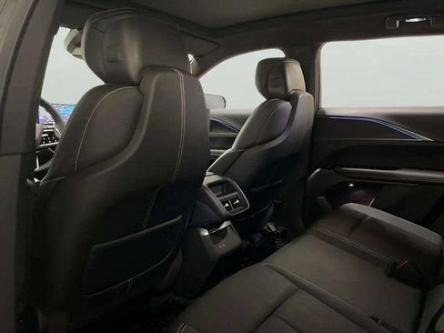 Used 2025 Cadillac Lyriq Luxury RWD image 61