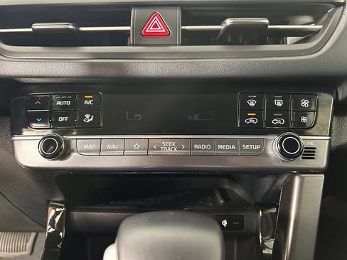 Used 2024 Kia Seltos SX AWD/4WD image 8