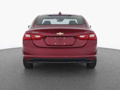 Used 2016 Chevrolet Malibu LT w/ Driver Confidence Package FWD image 9