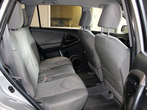 Used 2011 Toyota RAV4 2WD w/ Base L4 Extra Value Pkg image 23