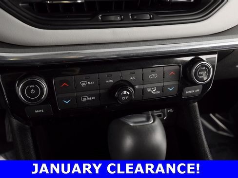 Certified 2022 Jeep Compass Limited image 30