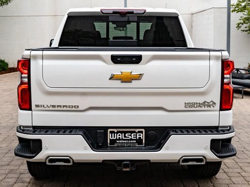 Used 2024 Chevrolet Silverado 1500 High Country w/ Technology Package AWD/4WD image 7