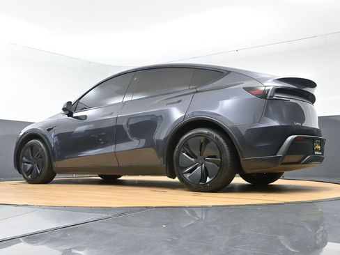 Used 2026 Tesla Model Y Long Range AWD/4WD image 49