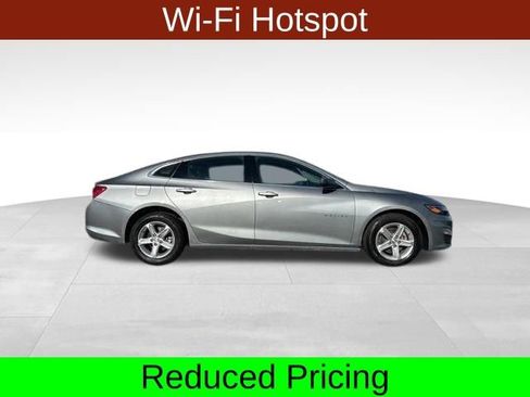 Used 2023 Chevrolet Malibu LT image 8